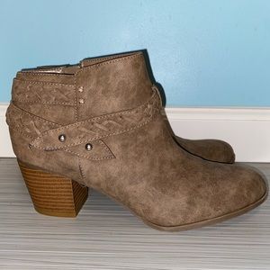 Ankle boots